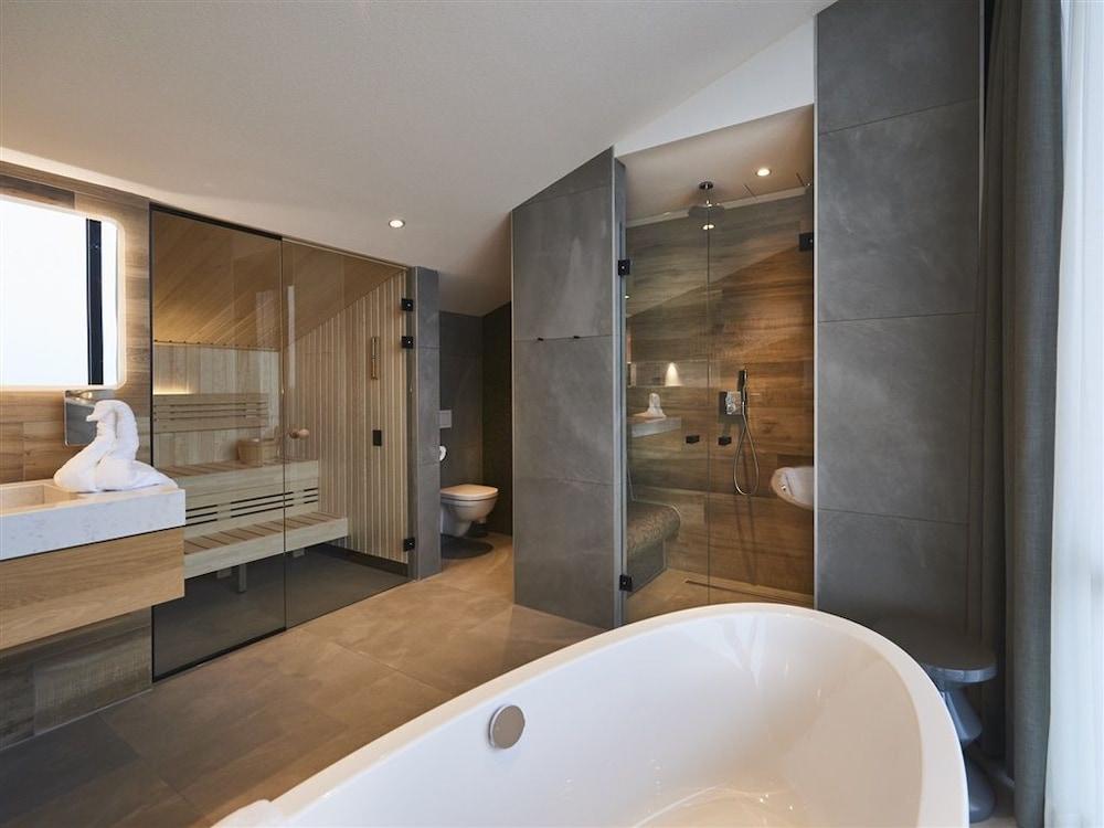 Van Der Valk Hotel Leeuwarden Ngoại thất bức ảnh