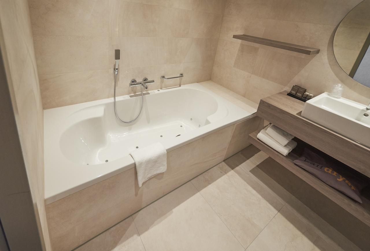 Van Der Valk Hotel Leeuwarden Ngoại thất bức ảnh